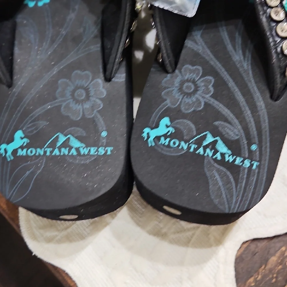 Montana West Black and Turquoise Beaded Sandals - Picture 3 of 6